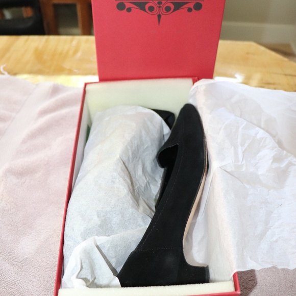 Vaneli Black Suede Kitten Heel Loafer - Picture 6 of 7